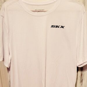 Sketchers tshirt